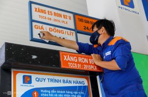 Giá xăng lại tăng kể từ 15h ngày 21/1